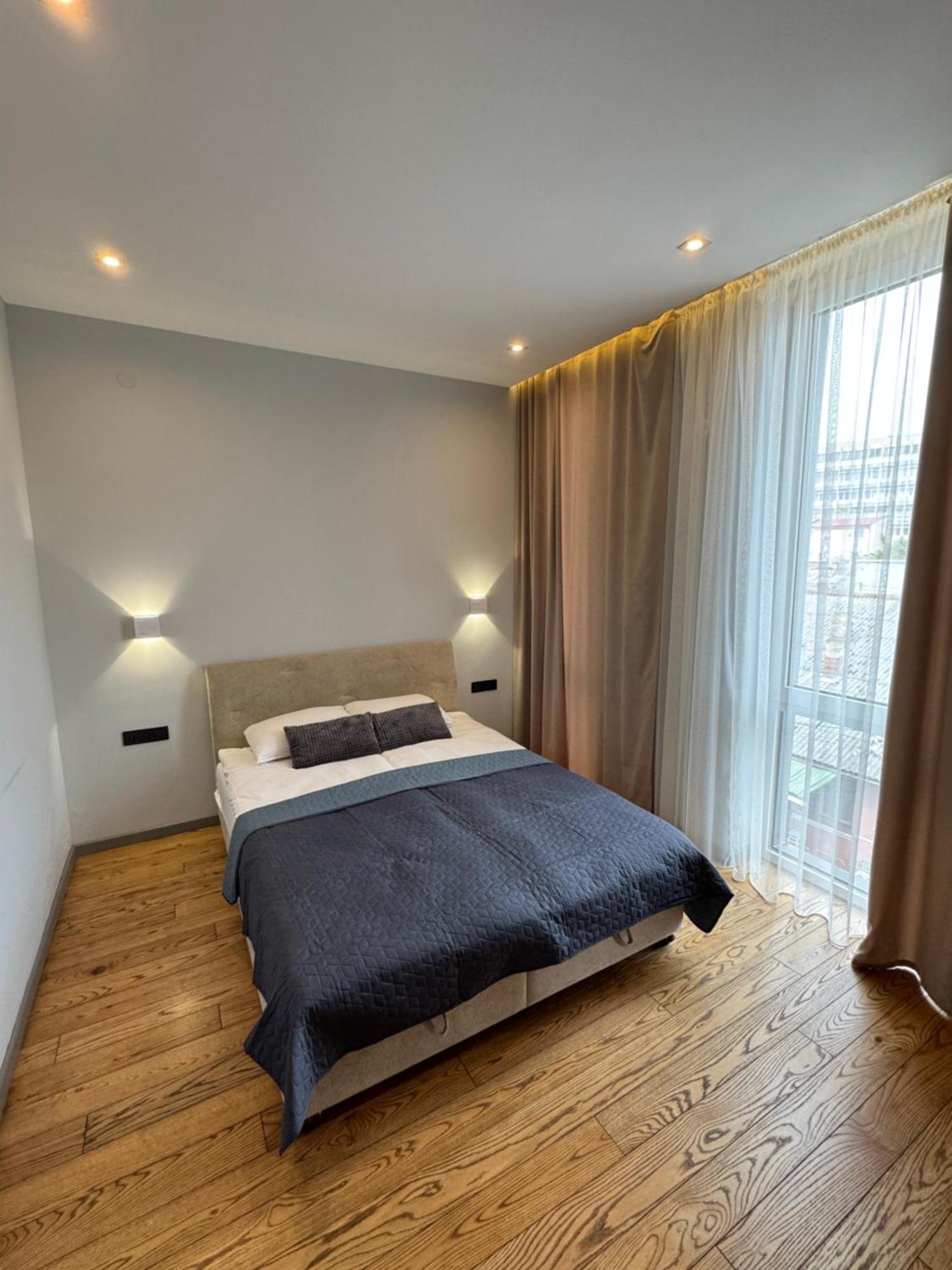 Luxury Apartments Smart House Użhorod Zewnętrze zdjęcie