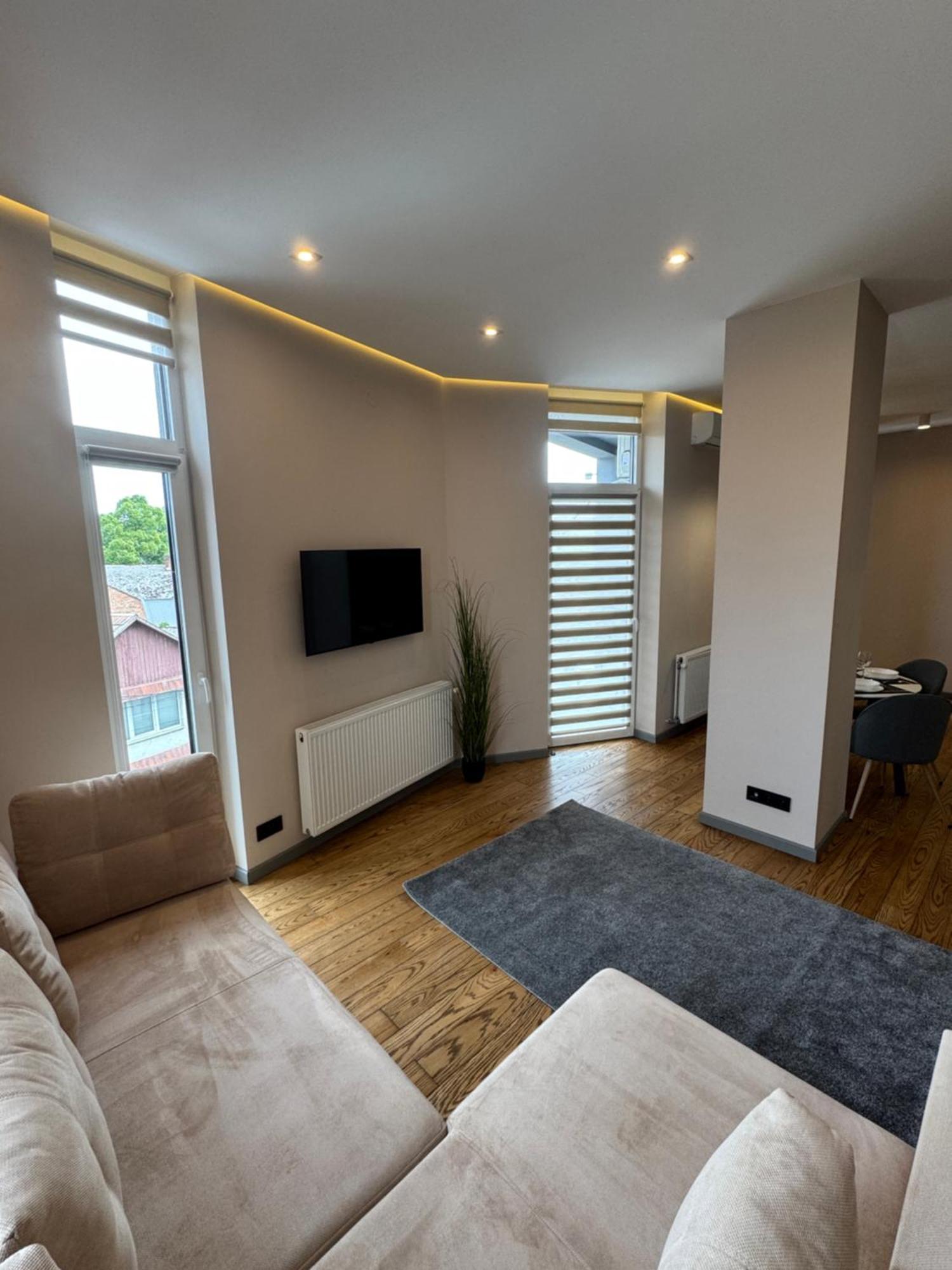 Luxury Apartments Smart House Użhorod Zewnętrze zdjęcie